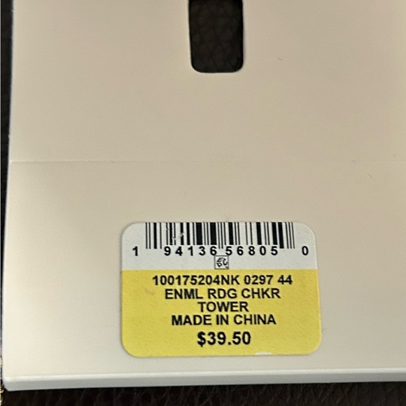 Giveaways Kids -Women's Pink and Gold Tube Necklace retail $39 - Picture 3 of 3